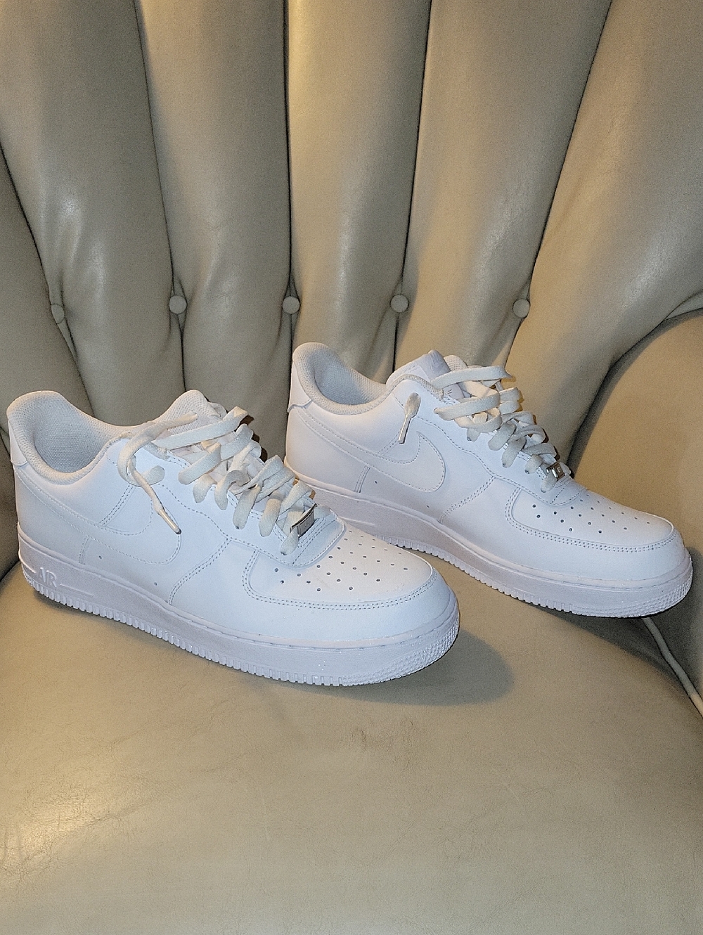 Nike White Men's Air Force 1